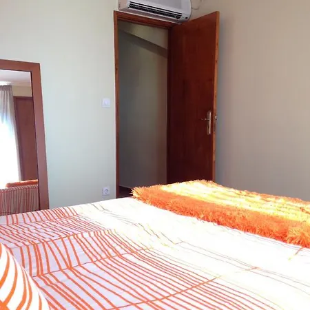 Cosy One-bed In Lx Apartment *