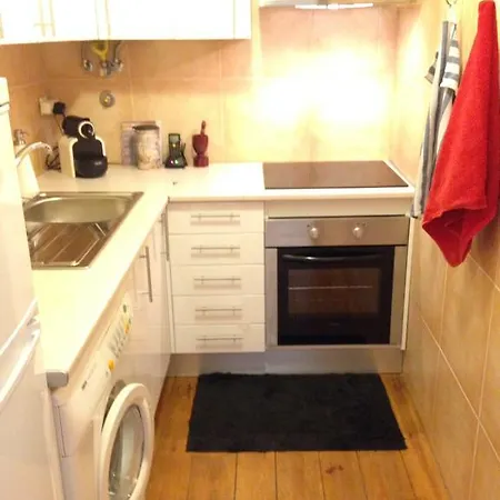 Apartment Cosy One-bed In Lx Lissabon