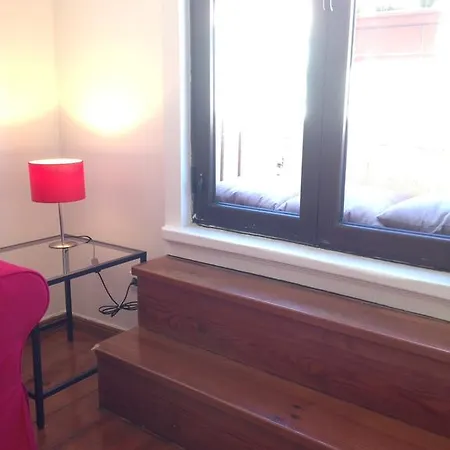 Cosy One-bed In Lx Апартаменты Лиссабон