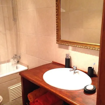 Апартаменты Cosy One-bed In Lx